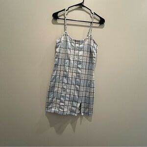 Junior’s Plaid Mini dress size Medium - Moderate stretch